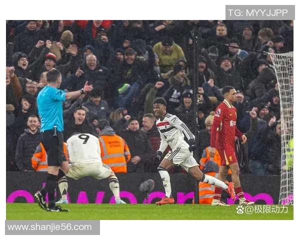 足球场球星激烈对峙现场视频曝光各方叫嚣激战瞬间引发热议