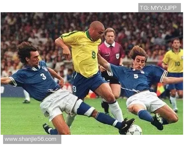 非洲足球巨星的辉煌历程与他们在世界足坛留下的传奇故事